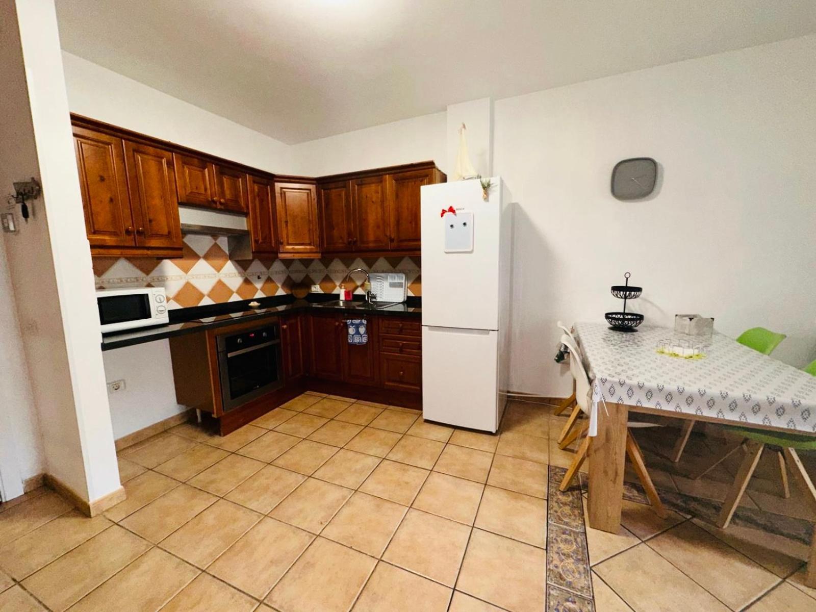 Beach Paradise Apartment Адехе Экстерьер фото